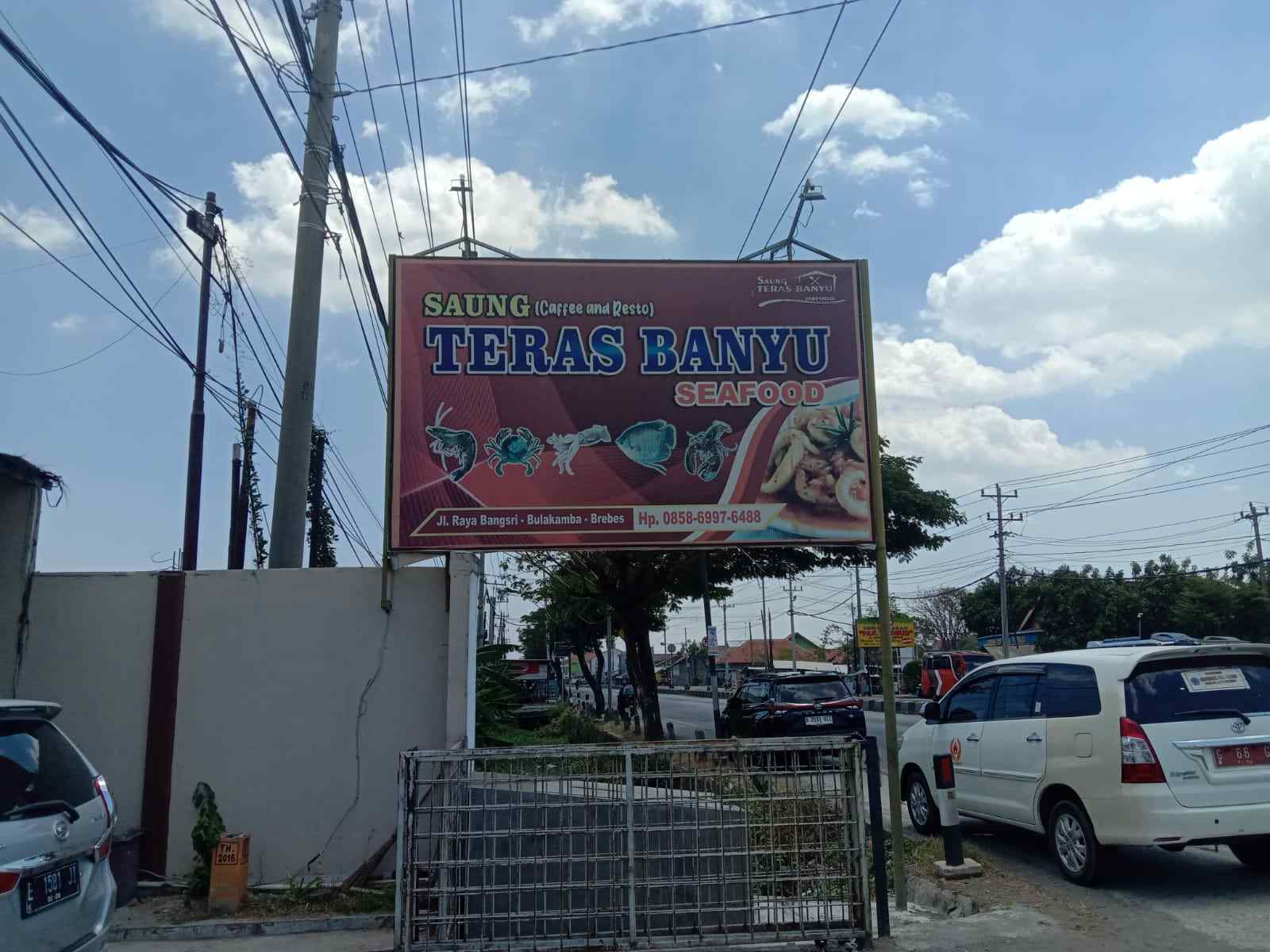 Logo Saung Teras Banyu